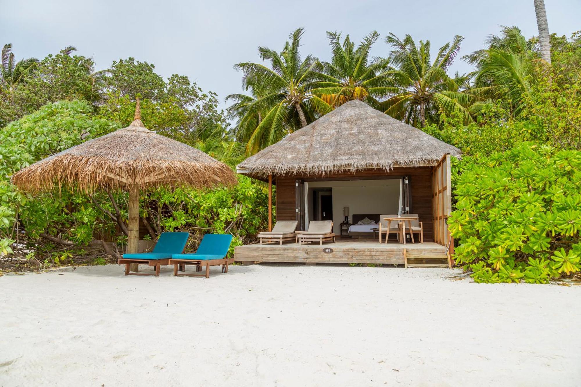 Jacuzzi Beach Villa
